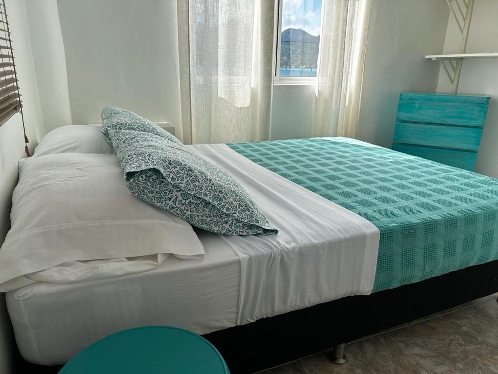 Hotel Miss Francias Home Santa Catalina Island Экстерьер фото